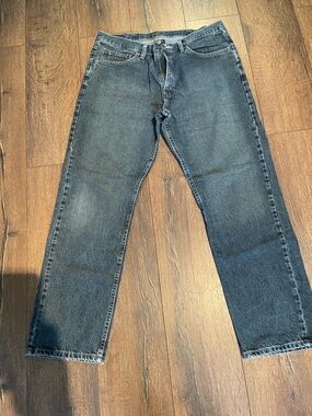 Wrangler Men's Straight Jeans in Dark Washed Blue-Gray